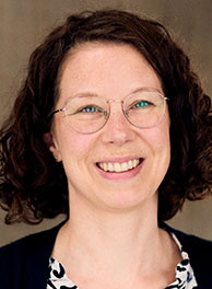 Referentin Dr. Anja Starke